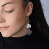 Amira fülbevaló.