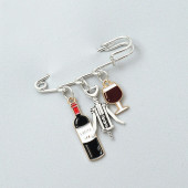 Borkedvelők kitűzője.